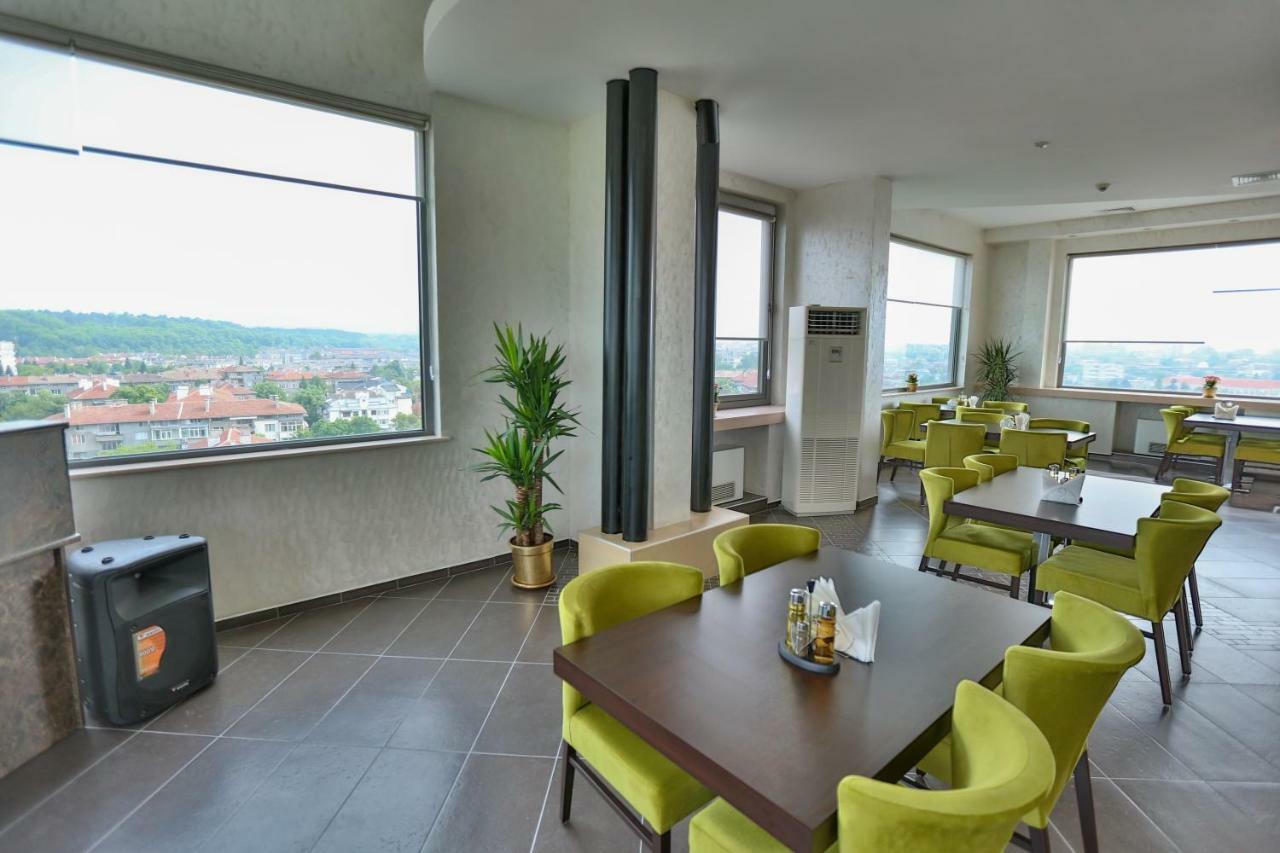 Terra Europe Brontes Hotel 타르고비쉬테 외부 사진